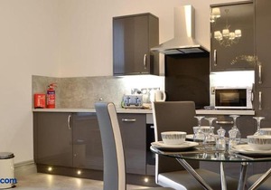 Grosvenor House APT 3