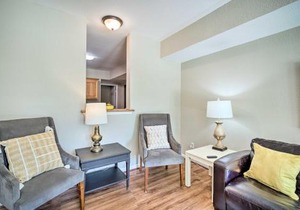 Ground-Floor Apartment about 1 Mi to Cloudland Canyon!