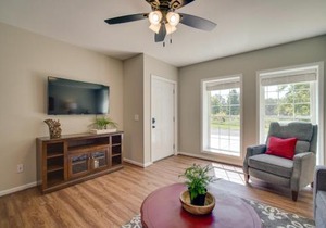 Ground-Floor Retreat Only 1 Mi to Cloudland Canyon