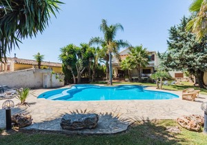 Gual house with private pool