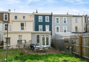 Guest Apartment in Row Home with Backyard Patio