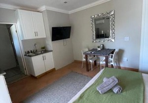 Guest house on Gillian Unit 3