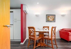 GuestReady - Cosy Flat by the River