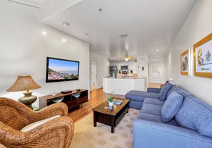 H157: Bright Villa, Sweeping Ocean Views, Golf Cart, WIFI