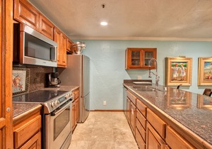 H249: Gorgeous Villa,NO STEPS,Panoramic Ocean Views,Private Balcony, 6-Seat Cart