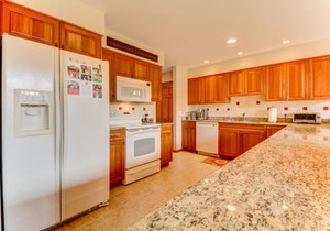H4 Ski Slope Views! Bretton Woods condo with easy access to Mt Washington, Skiing, White Mountains!