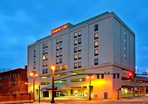 Hampton Inn Massillon