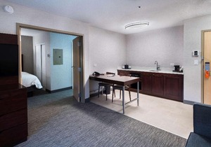 Hampton Inn & Suites Lincolnshire