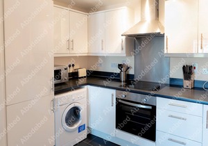 Handleys Ct, Apt 57 Spacious 2 Bed/2 Bath Apartment in Town Centre Location