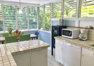 Happy House on Exquisite Kailua Beachside Property!