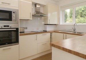 HARCOMBE HOUSE BUNGALOW 11, family friendly, with pool in Chudleigh