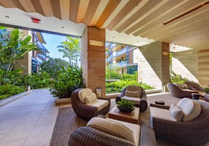 Hawaii's Number 1 Luxury Condo "Park Lane" (30 Nights Minimum Stay)