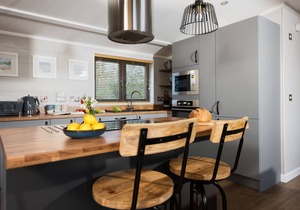 Hawthorne Lodge, 15 Roadford Lake Lodges