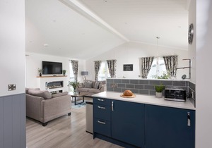 Hazel Lodge, 27 Roadford Lake Lodges