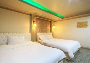 Hill Motel