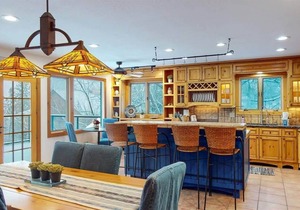 Hilltop Lodge - Beautiful Hayden Lake Home W/Deck