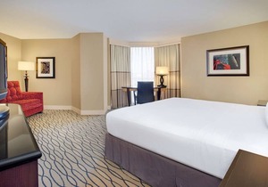 Hilton Rosemont Chicago O'Hare
