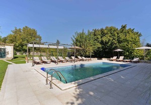Holiday home in a quiet location with an outdoor pool