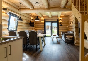 Holiday home in that with skiing nearby
