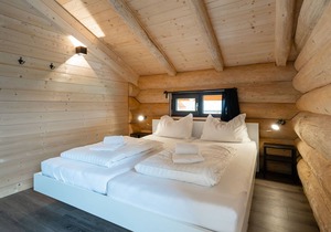 Holiday home in that with skiing nearby