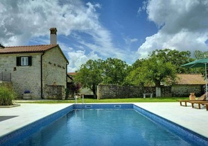 Holiday home with pool