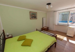 Holiday home with pool