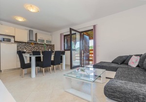 Holiday house Pula for 1 - 6 persons with 2 bedrooms - Holiday home