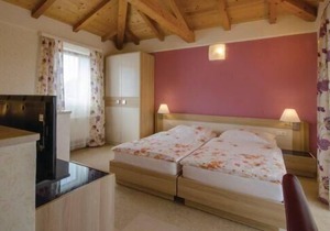Holiday house Rezanci for 1 - 8 persons with 4 bedrooms - Holiday house