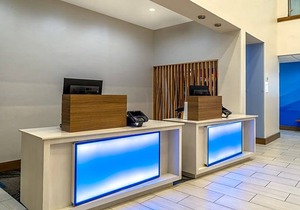 Holiday Inn Express & Suites Dallas Fair Park, an IHG Hotel