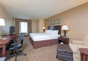 Holiday Inn Aurora North - Naperville, an IHG Hotel
