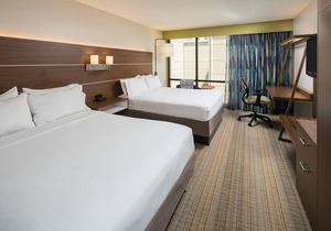 Holiday Inn Express & Suites Springfield, an IHG Hotel