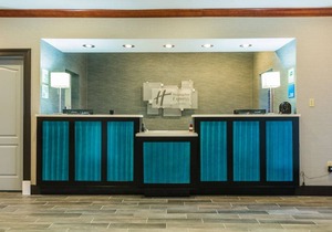 Holiday Inn Express & Suites Jackson, an IHG Hotel