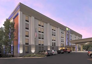 Holiday Inn Express Andover North - Lawrence, an IHG Hotel