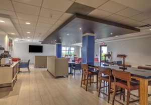 Holiday Inn Express Rochelle, an IHG Hotel