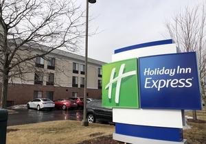 Holiday Inn Express - Delafield, an Ihg Hotel