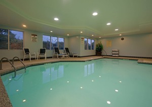 Holiday Inn Express Hotel & Suites Rochester, an IHG Hotel
