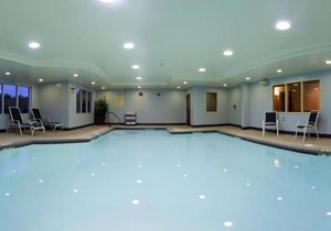 Holiday Inn Express Hotel & Suites Rochester, an IHG Hotel