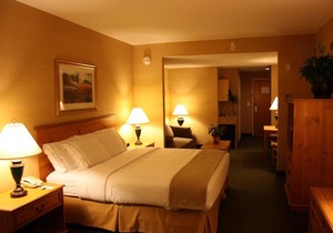 Holiday Inn Express Hotel & Suites Warrenton