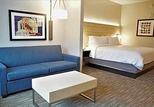 Holiday Inn Express & Suites Ocala, an IHG Hotel