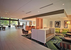 Holiday Inn Express & Suites Ocala, An IHG Hotel