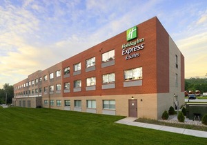 Holiday Inn Express & Suites Portage