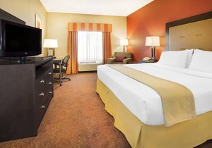 Holiday Inn Express & Suites - Muncie, an IHG Hotel