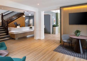 Holiday Inn Farnborough by IHG