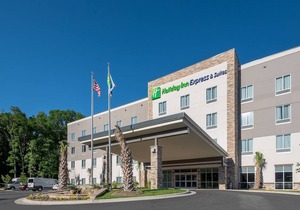 Holiday Inn Express & Suites Charlotte Airport, an IHG Hotel