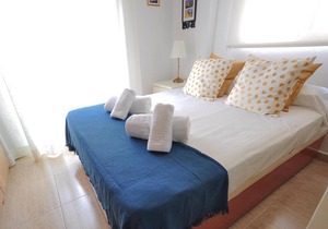 Holidays2Malaga Refino Studio Next Old Town & High Speed WIFI & Smart TV
