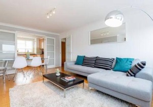 Holland Park 2 Bed Flat by BaseToGo