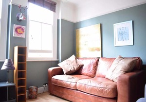 Homely 2-Bed in Vibrant Shepherds Bush