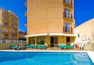 Hostal Adelino