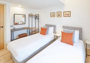 Host & Stay Sunshine Cottage