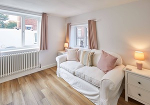 Host & Stay | 96 Roseberry Cottages